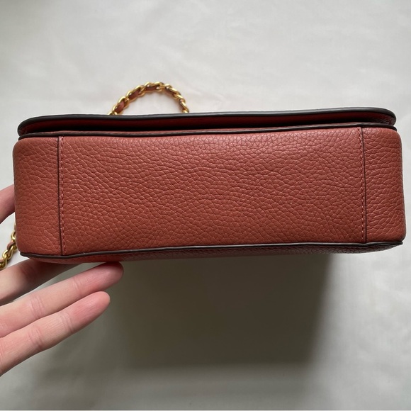 Tory Burch Britten Adjustable Shoulder Leather Purse - Picture 14 of 16